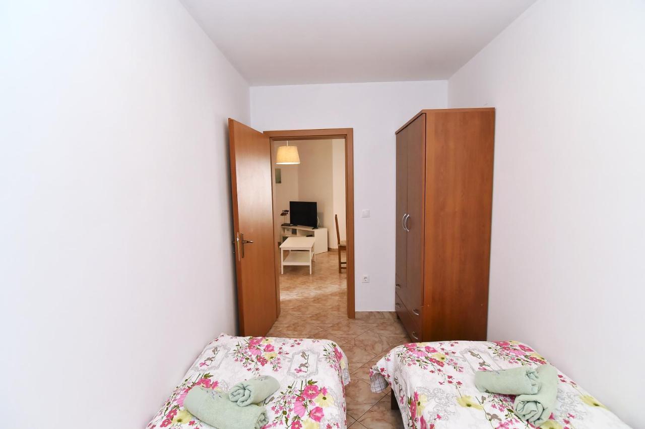Apartments Luni II Baška Exterior foto