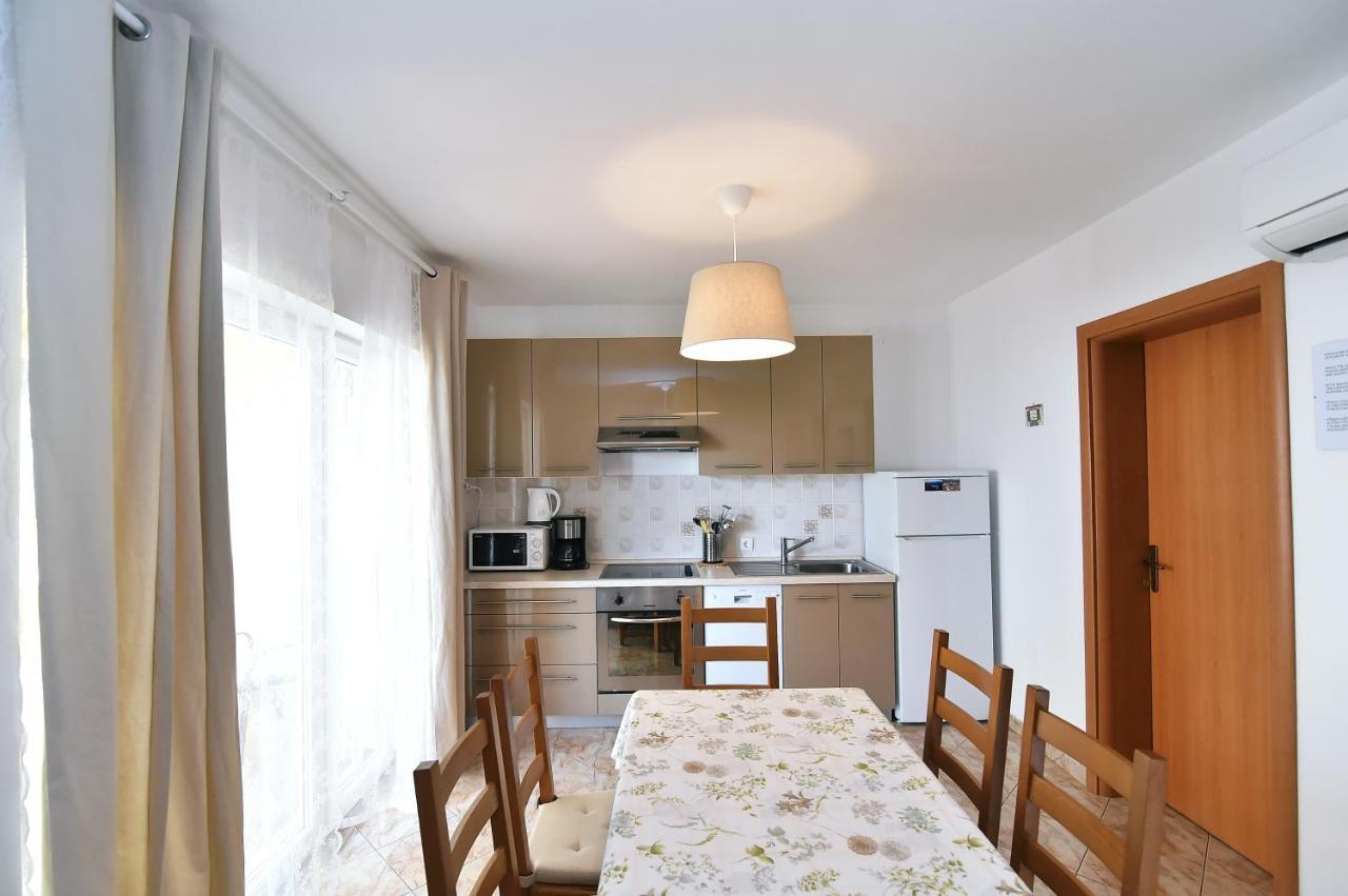 Apartments Luni II Baška Exterior foto